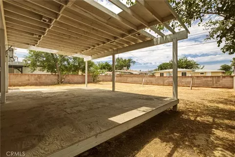 Exterior - 38587 E 9th St, Palmdale, CA 93550 photo 4 of 5