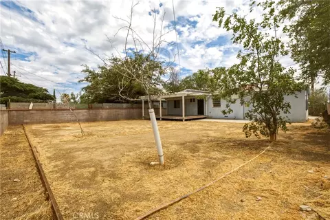 Exterior - 38587 E 9th St, Palmdale, CA 93550 photo 5 of 5