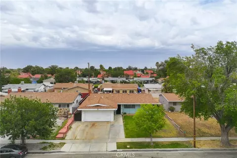 View/Area - 45228 Lorimer Ave, Lancaster, CA 93534 photo 1 of 4