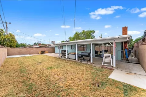 Exterior - 45228 Lorimer Ave, Lancaster, CA 93534 photo 6 of 9