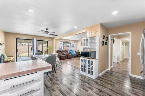 Entry Way - 45228 Lorimer Ave, Lancaster, CA 93534 photo 3 of 3