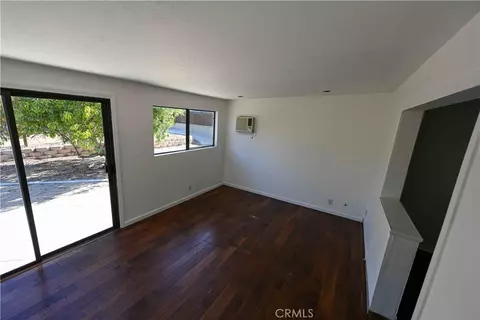Living - 1677 Arcane, Simi Valley, CA 93065 photo 3 of 4