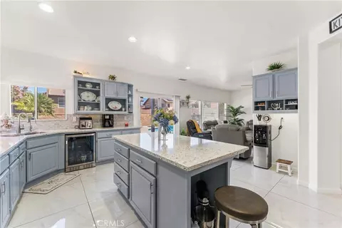 Kitchen - 42334 Daniel, Lancaster, CA 93536 photo 5 of 6