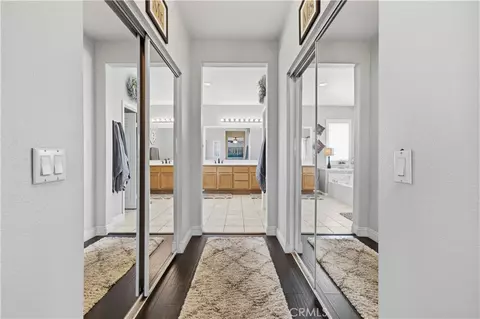 Entry Way - 31229 Cherry Dr, Castaic, CA 91384 photo 2 of 2