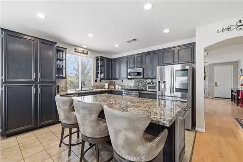 Kitchen - 31229 Cherry Dr, Castaic, CA 91384 photo 3 of 5