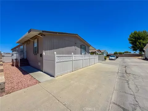 45465 E 25th St #44, Lancaster, CA 93535 photo 3