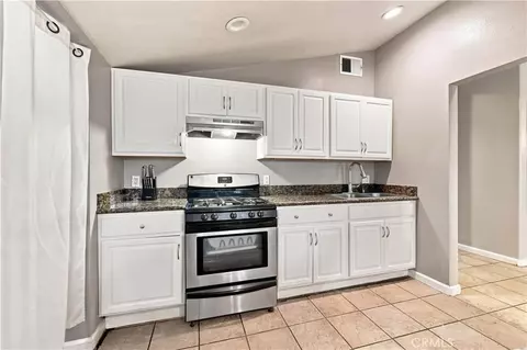 Kitchen - 11863 Phillippi Ave, Pacoima, CA 91331 photo 1 of 2