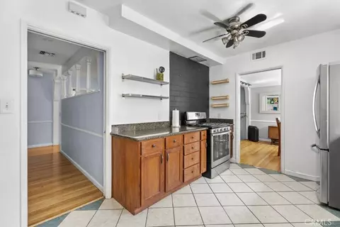 Entry Way - 14319 Valerio St, Van Nuys, CA 91405 photo 1 of 1