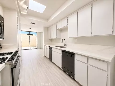 425 N Calle Rolph, Palm Springs, CA 92262