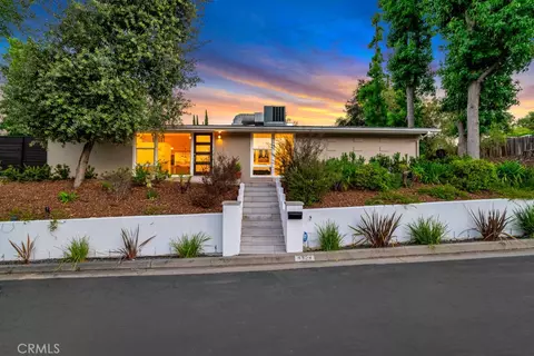 4824 Peonia Rd, Woodland Hills, CA 91364