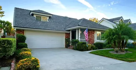 25845 Espinoza Dr, Valencia, CA 91355