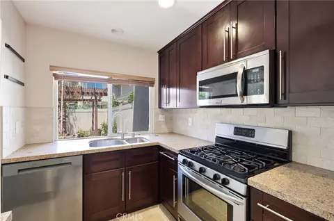 Kitchen - 54 Oval Rd, Irvine, CA 92604 photo 3 of 3