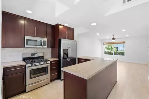 Kitchen - 54 Oval Rd, Irvine, CA 92604 photo 2 of 3