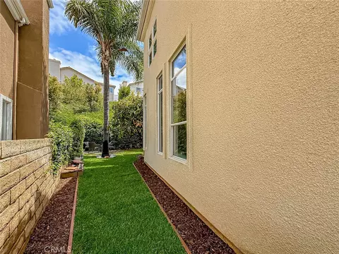 Exterior - 3032 Obsidian Ct, Simi Valley, CA 93063 photo 7 of 9