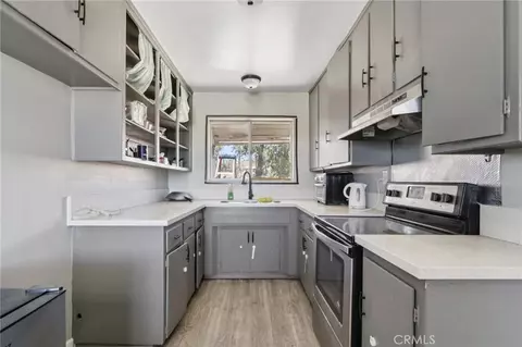 Kitchen - 20741 E Avenue J12, Lancaster, CA 93535 photo 3 of 3