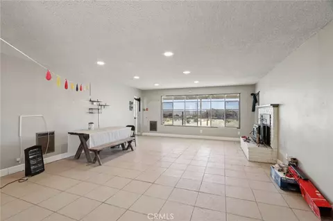 Living - 20741 E Avenue J12, Lancaster, CA 93535 photo 1 of 2
