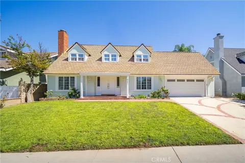 19841 Marilla St, Chatsworth, CA 91311