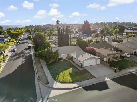 View/Area - 26801 Alcon, Saugus, CA 91350 photo 1 of 4