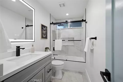 Bath - 1853 Hillary Ct, Simi Valley, CA 93065 photo 2 of 2