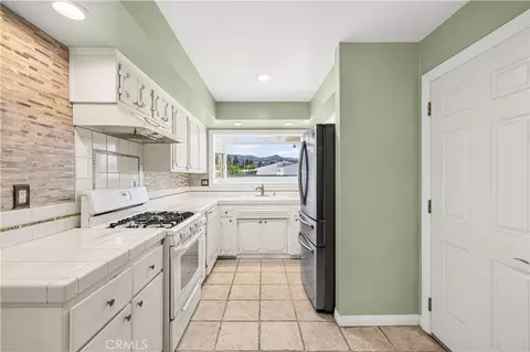 2013 Stanford, Simi Valley, CA 93065 photo 7
