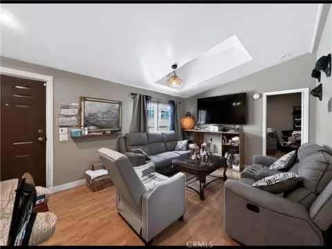 10965 Glenoaks #39, Pacoima, CA 91331 photo 2