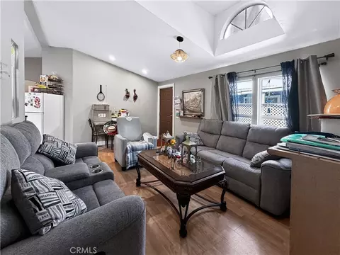 10965 Glenoaks #39, Pacoima, CA 91331 photo 3