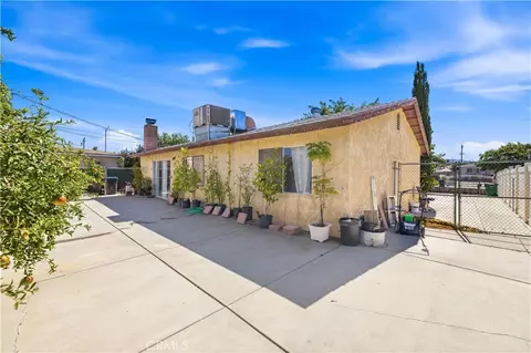 Exterior - 38442 3rd St E, Palmdale, CA 93550 photo 2 of 4