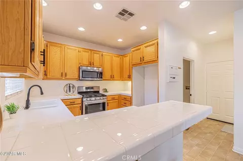 Kitchen - 4320 Jonathon, Lancaster, CA 93536 photo 1 of 3