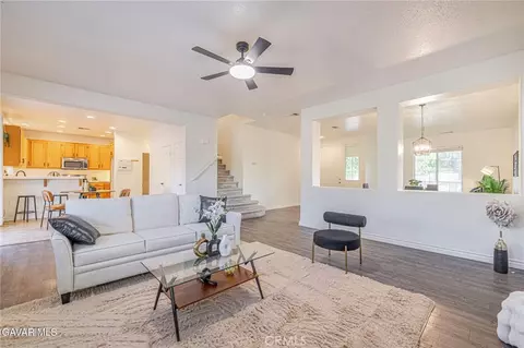 Living - 4320 Jonathon, Lancaster, CA 93536 photo 4 of 4