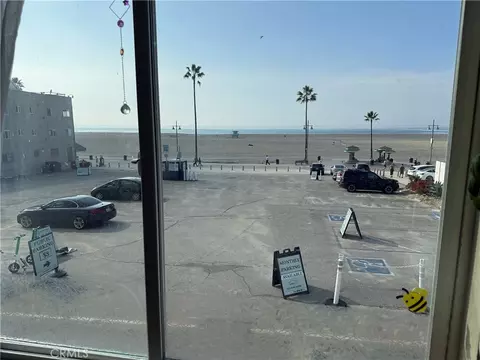 Exterior - 18 Sunset, Venice, CA 90291 photo 3 of 5