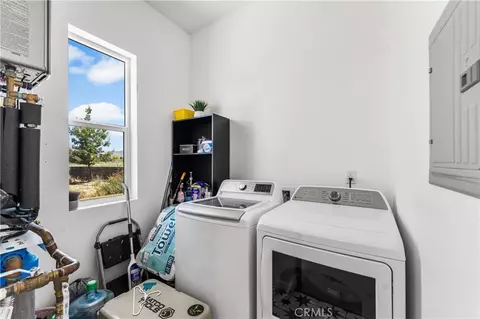 Other - 28301 Stallion Springs Dr, Tehachapi, CA 93561 photo 4 of 10
