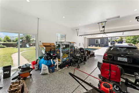 Other - 28301 Stallion Springs Dr, Tehachapi, CA 93561 photo 6 of 10