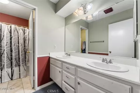 Bath - 43329 Denmore, Lancaster, CA 93535 photo 3 of 3