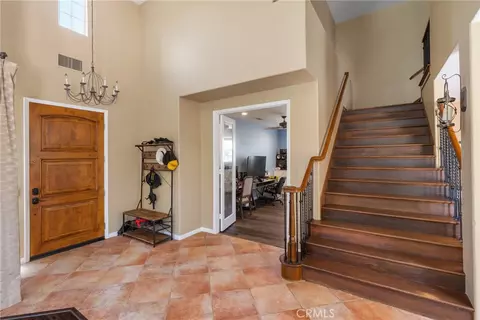 Entry Way - 574 Oak Tree Ct, Simi Valley, CA 93065 photo 2 of 12