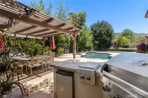 Other - 574 Oak Tree Ct, Simi Valley, CA 93065 photo 9 of 10