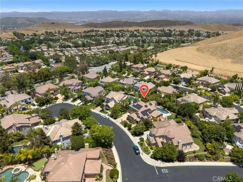 View/Area - 574 Oak Tree Ct, Simi Valley, CA 93065 photo 7 of 7