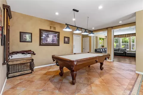 Entry Way - 574 Oak Tree Ct, Simi Valley, CA 93065 photo 4 of 12