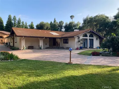 23254 Hatteras, Woodland Hills, CA 91367