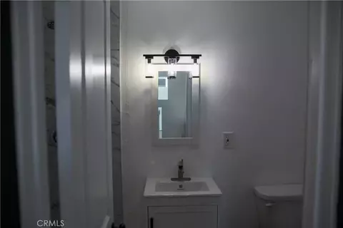 Bath - 518 N Santa Fe, Compton, CA 90221 photo 1 of 3