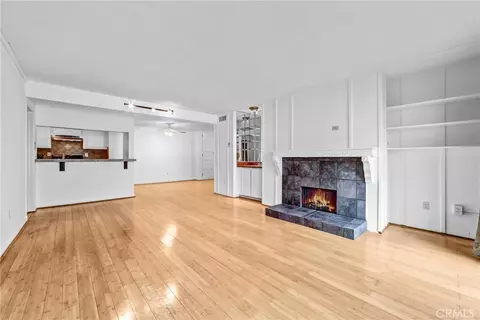 5334 Lindley Ave #219, Encino, CA 91316
