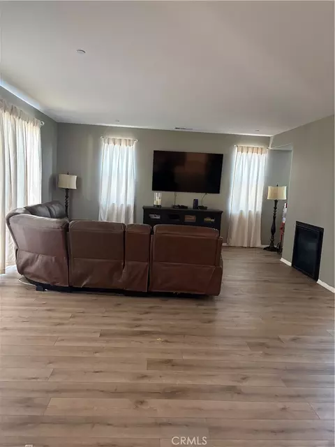 Living - 39120 Mondell Pne, Palmdale, CA 93551 photo 2 of 3