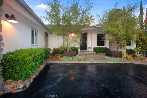 5117 Lubao Ave, Woodland Hills, CA 91364