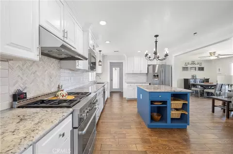 Kitchen - 34651 Florencell Ave, Acton, CA 93510 photo 5 of 6