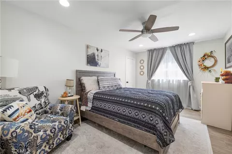 Bedroom - 34651 Florencell Ave, Acton, CA 93510 photo 2 of 7