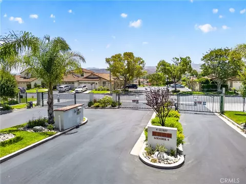 View/Area - 737 Congressional Rd, Simi Valley, CA 93065 photo 2 of 4