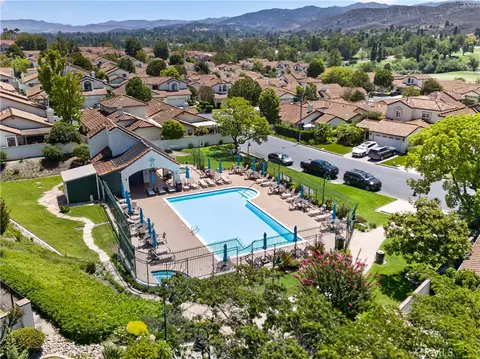 View/Area - 737 Congressional Rd, Simi Valley, CA 93065 photo 1 of 4