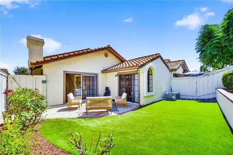 Exterior - 737 Congressional Rd, Simi Valley, CA 93065 photo 3 of 8