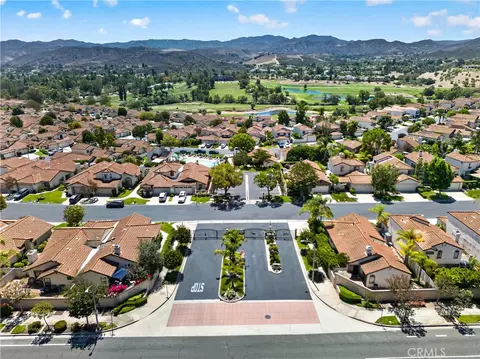 View/Area - 737 Congressional Rd, Simi Valley, CA 93065 photo 3 of 4