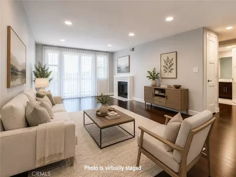 14412 Killion St #310, Sherman Oaks, CA 91401