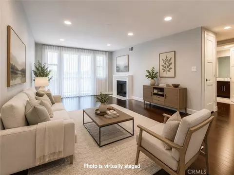 14412 Killion St #310, Sherman Oaks, CA 91401